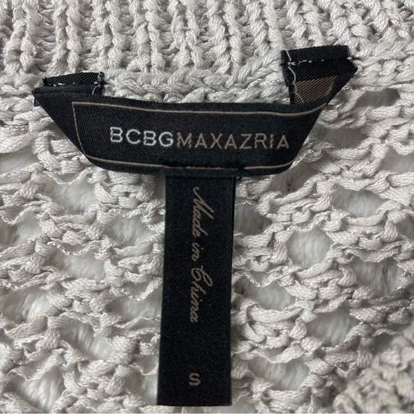 š5/$25 BCBG Maxazria Net Open Crocheted Pearl Gray Cropped Top Sweater Size S - Picture 13 of 14